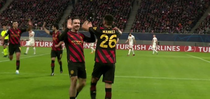 بالفيديو.. يسارية خيالية لمحرز تمنح السيتي أول الأهداف