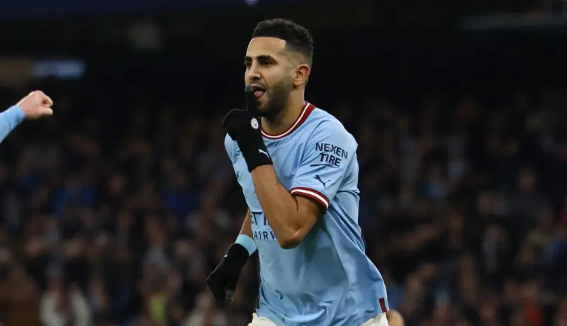 محرز ضمن التشكيلة المثالية للدوري الإنجليزي