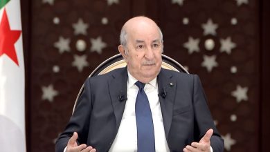 صورة رئيس الجمهورية يدعو الصحفيين إلى تنظيم أنفسهم ضمن نقابة قوية